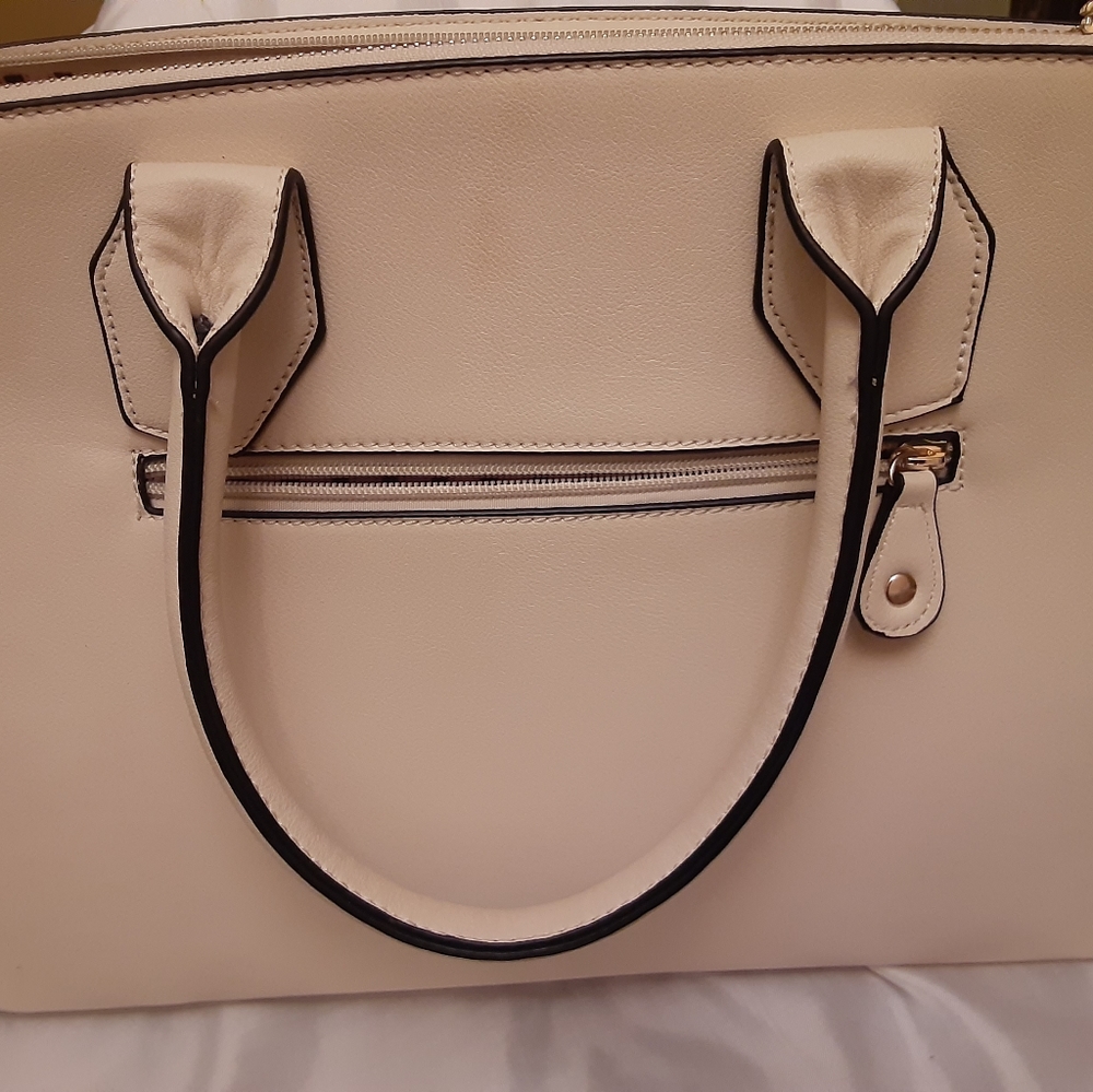 Purse - Picture 7 of 8